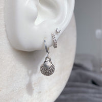 Shell earrings