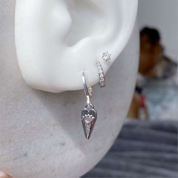 Heart eye earrings