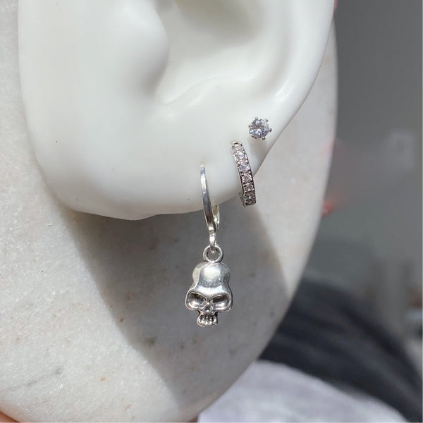 Skull earrings